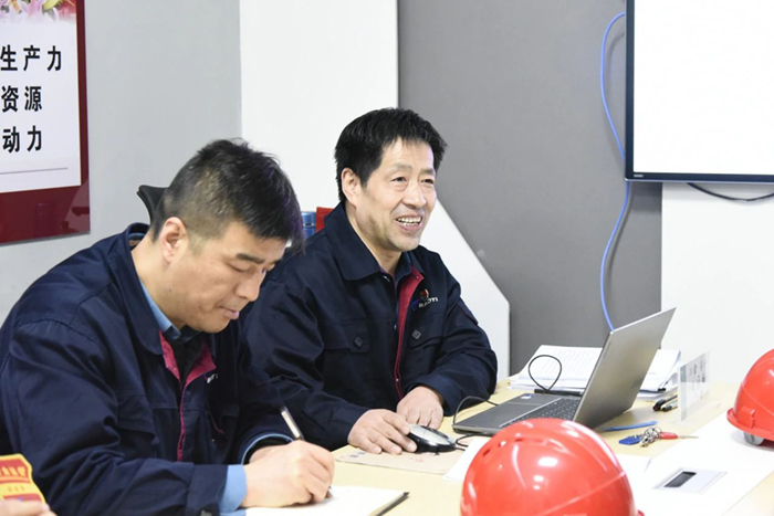 1742171829120192.jpg 05.jpg